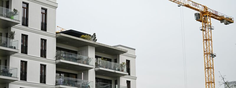 Wenig Wohnraum, hohe Mieten: Beim stockenden Wohnungsbau ist Besserung in Sicht (Archivbild) - Foto: Michael Brandt/dpa
