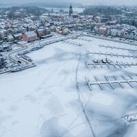 In Mecklenburg-Vorpommern führten die winterlichen Temperaturen zu einem seltenen Naturschauspiel. - Foto: Jens Büttner/dpa