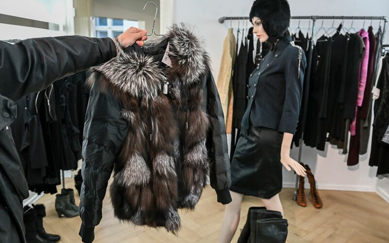 Pelze sind wieder salonfähig - vor allem, wenn es gebrauchte Stücke sind.  - Foto: Jens Kalaene/dpa
