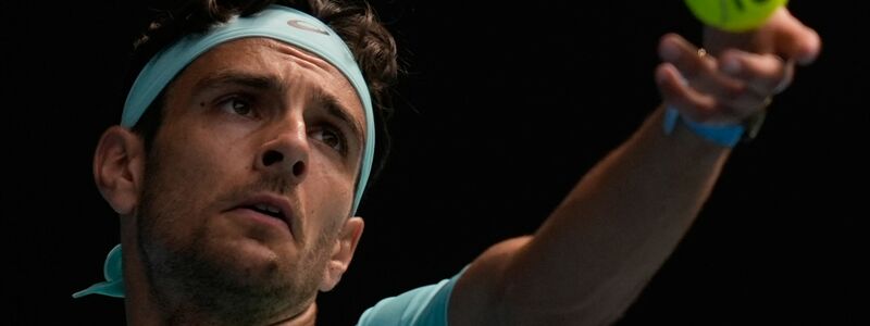 Lorenzo Musetti wurde gegen Novak Djokovic von einer Verletzung gestoppt. - Foto: Asanka Brendon Ratnayake/AP/dpa