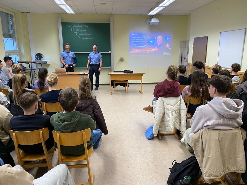 POL-PILEK: Nachwuchsgewinnung der Polizei Rheinland-Pfalz - Foto: presseportal.de