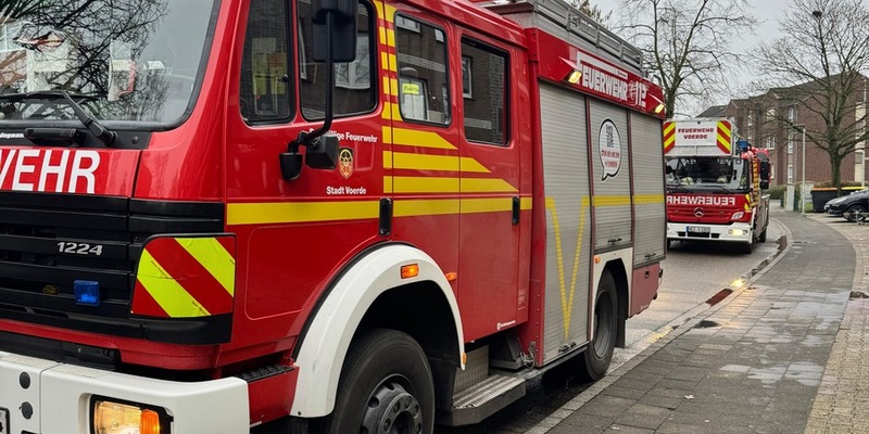 FW Voerde: Zimmerbrand in Mehrfamilienhaus - Foto: presseportal.de