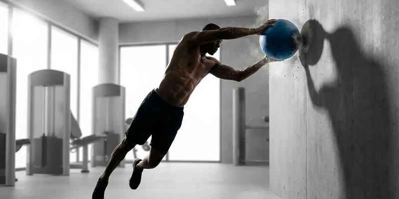 Medizinball-Wandrotation: Die explosive Rumpfübung für mehr Kraft - Foto: über boerse-global.de