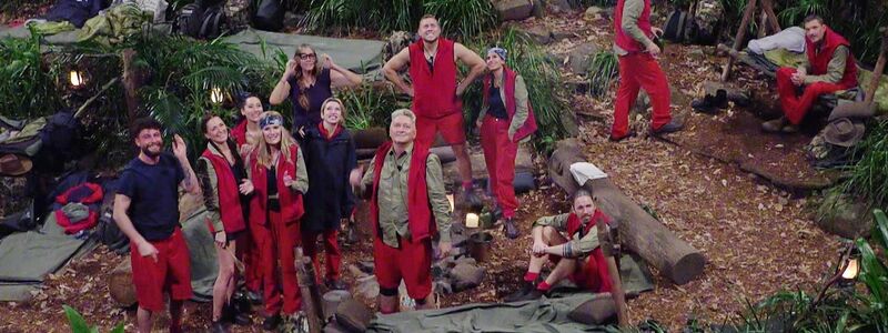 Nach vielen Tagen gibt es endlich wieder richtiges Essen. - Foto: RTL/dpa