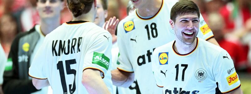 Deutschlands Handballer spielen um ihre erste EM-Medaille seit dem Titel 2016.  - Foto: Sina Schuldt/dpa