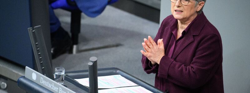 Haßelmann vermisst die Ukraine in Merz' Rede. - Foto: Bernd von Jutrczenka/dpa