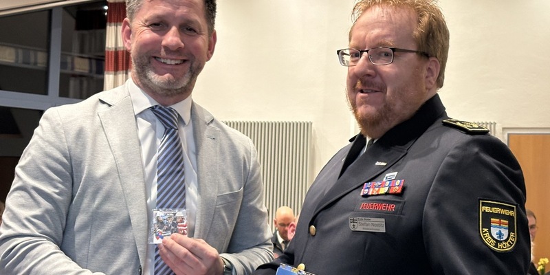 FW Beverungen: Feierstunde der Feuerwehr Beverungen / Rückblick, Ausblick und verdiente Ehrungen - Foto: presseportal.de