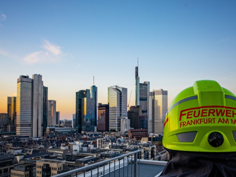 FW-F: Stadtverordnetenversammlung beschließt Fortschreibung des Bedarfs- und Entwicklungsplans der Feuerwehr Frankfurt - Foto: presseportal.de