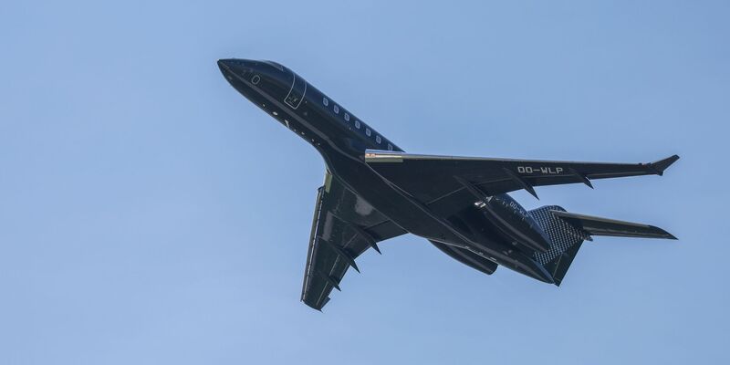 US-Präsident Donald Trump droht Kanada mit einem neuen Strafzoll, was wohl vor allem den Flugzeughersteller Bombardier treffen würde. (Symbolbild) - Foto: Jan Woitas/dpa