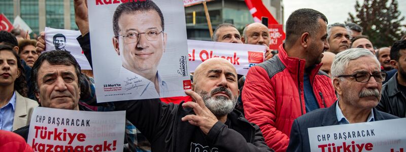 Der Anstieg der Abschiebungen in die Türkei ist aus Sicht der Linksfraktion besonders kritikwürdig. (Archivbild) - Foto: Abdullah Tepeli/ZUMA Press Wire/dpa
