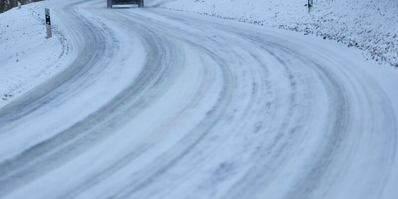 Im Süden kann es teils zu Sichtweiten unter 150 Meter kommen.  - Foto: Jan Woitas/dpa