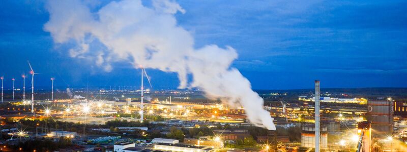 Die deutsche Wirtschaft müht sich aus der Flaute. (Archivbild) - Foto: Julian Stratenschulte/dpa