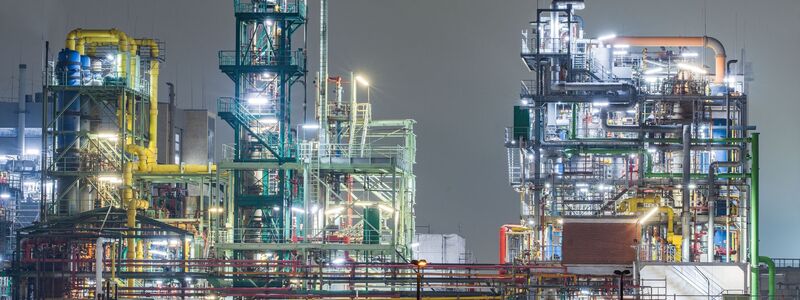 Im Schlussquartal legt die deutsche Wirtschaft stärker zu als gedacht. (Archivbild) - Foto: Andreas Arnold/dpa