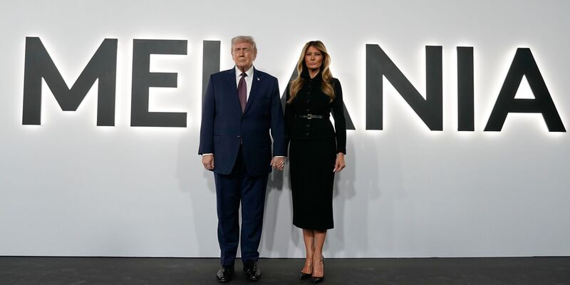 Bei der Premiere im John F. Kennedy Center zeigte sich Präsident Donald Trump demonstrativ angetan. - Foto: Jose Luis Magana/AP/dpa