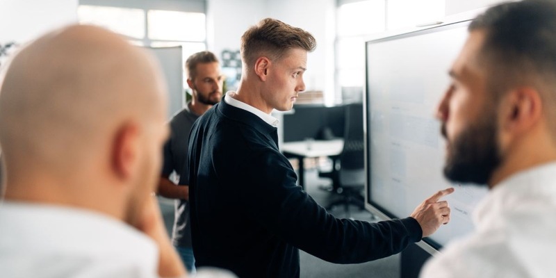 Mehr Anfragen, gleiche Ergebnisse: Marvin Flenche von umsatz.io über den blinden Fleck im Vertrieb - Foto: presseportal.de