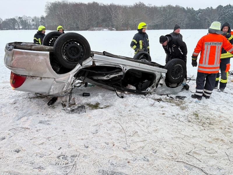 FW-ROW: Schwerer Verkehrsunfall auf der K 223 - Fahranfängerin lebensgefährlich verletzt - Foto: presseportal.de