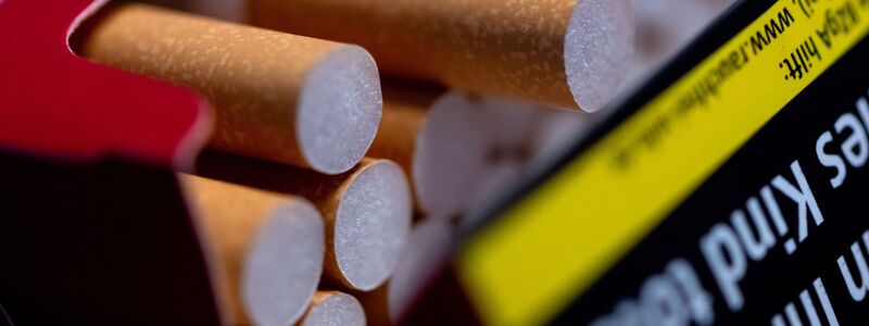 Die Tabaksteuer war in den vergangenen Jahren regelmäßig gestiegen - nun diskutiert die Politik, wie es weitergehen soll. (Symbolbild) - Foto: Sven Hoppe/dpa