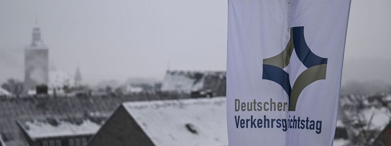 Der Verkehrsgerichtstag zählt zu den wichtigsten Treffen von Verkehrsexperten. - Foto: Swen Pförtner/dpa