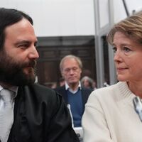 Nach einer dramatischen Szene im Gerichtssaal wurde der Prozess kurz unterbrochen.  - Foto: Marcus Brandt/Pool dpa/dpa