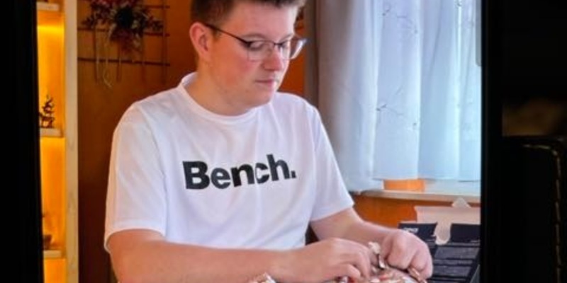 POL-HG: +++ vermisster Jugendlicher aus Schmitten +++ - Foto: presseportal.de