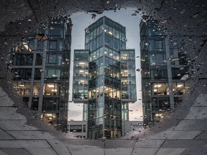 BAG-Urteil: Elternzeit führt zu anteiliger Bonuskürzung - Foto: über boerse-global.de