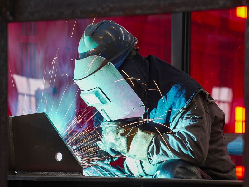 Chinas Industriebetriebe haben unerwartet schlechte Stimmung im Januar verzeichnet. (Symbolbild) - Foto: Liu Mancang//XinHua/dpa