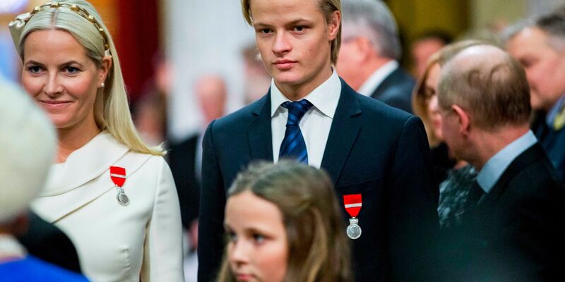 Marius Borg Høiby, der Sohn von Kronprinzessin Mette-Marit aus einer früheren Beziehung, ist in 38 Punkten angeklagt - unter anderem wegen Vergewaltigung. (Archivbild) - Foto: Vegard Wivestad Grott/NTB SCANPIX/EPA/dpa