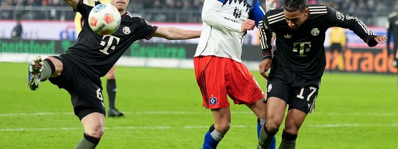 Hart umkämpftes Spiel zwischen den Bayern und dem HSV. - Foto: Marcus Brandt/dpa