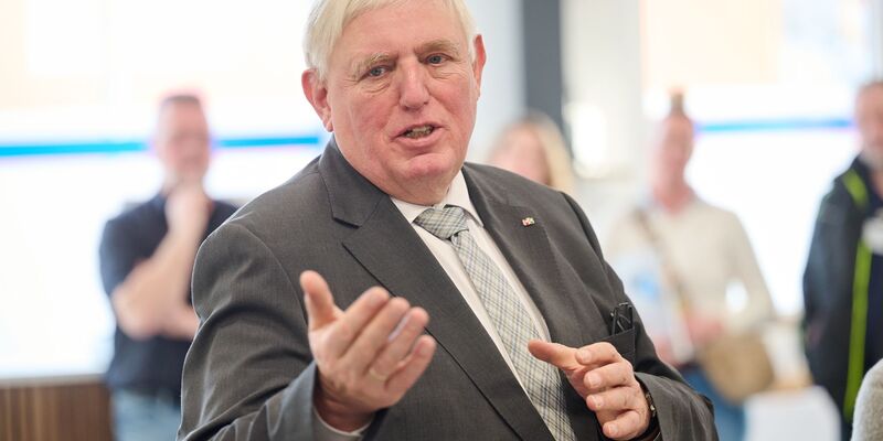 Laumann fordert: ein bisschen mehr Fingerspitzengefühl, bitte. (Archivfoto) - Foto: Bernd Thissen/dpa