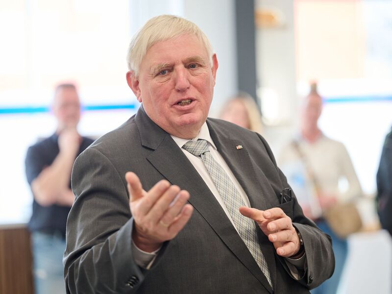 Laumann fordert: ein bisschen mehr Fingerspitzengefühl, bitte. (Archivfoto) - Foto: Bernd Thissen/dpa