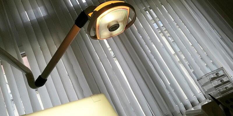 Blick vom Zahnarzt-Patientenstuhl (Archiv) - Foto: via dts Nachrichtenagentur