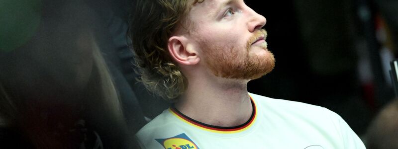 Sah früh die Rote Karte: Tom Kiesler. - Foto: Sina Schuldt/dpa