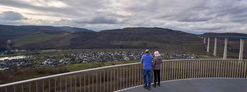 Ein ganz anderes Bild: Im Südwesten wird es wärmer. - Foto: Sascha Ditscher/dpa