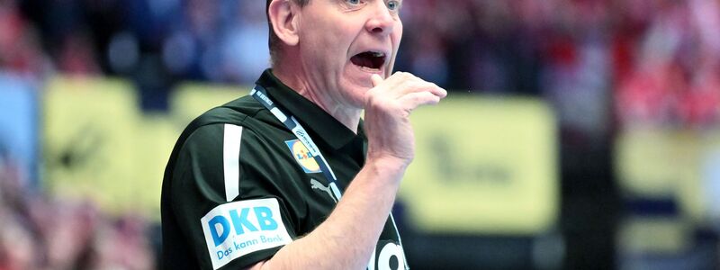 Unter Bundestrainer Alfred Gislason holte das DHB-Team schon zweimal Silber. - Foto: Sina Schuldt/dpa