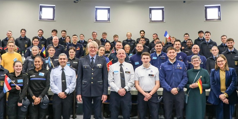 HDP-RP: 25. Internationale Projektwoche an der Hochschule der Polizei Rheinland-Pfalz - Foto: presseportal.de