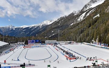 Auf 1.600 Metern Höhe geht es in Antholz ab Sonntag um die Olympiasiege. (Archivbild) - Foto: Hendrik Schmidt/dpa