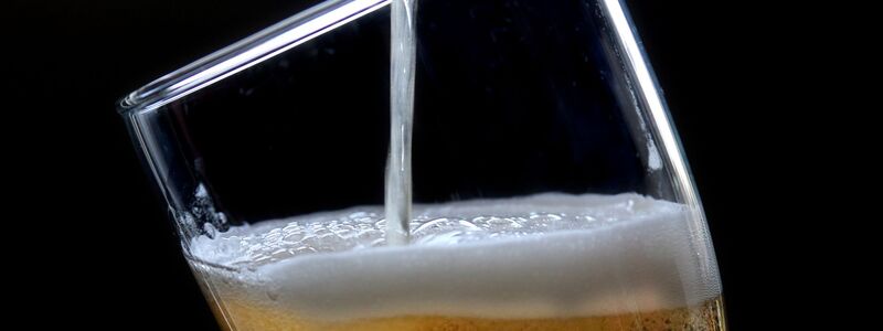 Bier läuft nicht mehr so gut.  - Foto: Roland Weihrauch/dpa