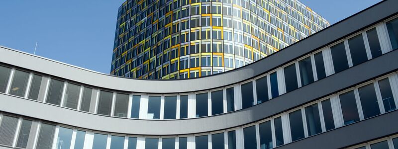 Nach Äußerungen über den CO2-Preis ist der ADAC-Technikpräsident zurückgetreten. (Archivbild) - Foto: Peter Kneffel/dpa