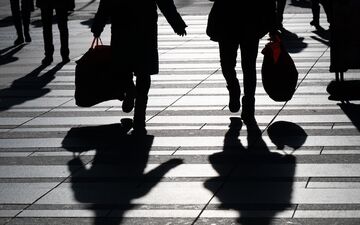 Der Einzelhandel hat 2025 mehr umgesetzt als im Vorjahr. - Foto: Sebastian Kahnert/dpa