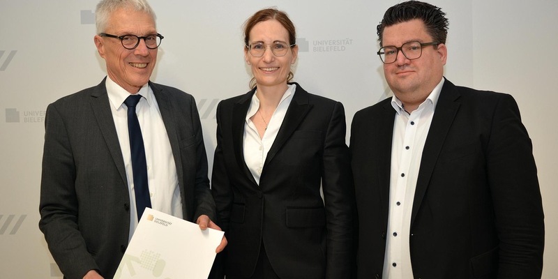 Neubesetzung in der HNO-Klinik: Univ.-Prof. Dr. Claudia Scherl ist neue Direktorin der Klinik für Hals-Nasen-Ohrenheilkunde am Universitätsklinikum OWL Campus Klinikum Bielefeld - Foto: presseportal.de