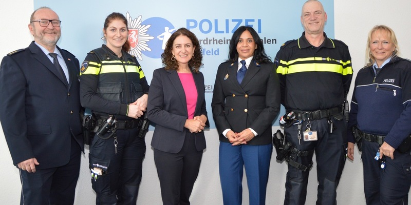 POL-KR: Welkom in Krefeld: Arbeitsbesuch der Polizeichefin der Politie Venlo/Beesel - Foto: presseportal.de