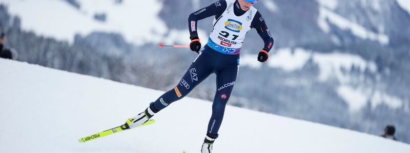 Die italienische Biathletin Rebecca Passler auf der Strecke. - Foto: Matthias Schrader/AP/dpa