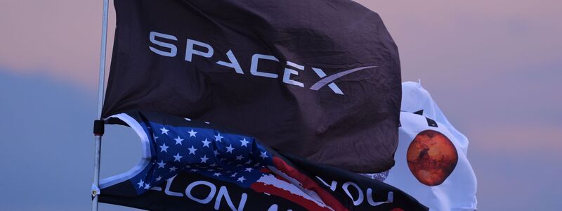 SpaceX und xAI werden beide von Elon Musk kontrolliert. (Archivbild) - Foto: Eric Gay/AP/dpa