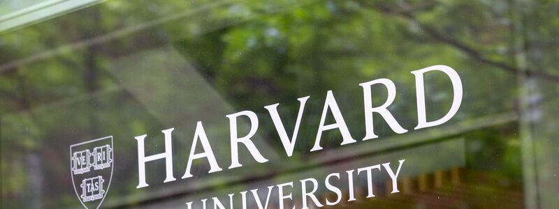 Harvard äußerte sich zunächst nicht zu Trumps jüngsten Äußerungen. (Archivbild) - Foto: Nicolaus Czarnecki/ZUMA Press Wire/dpa