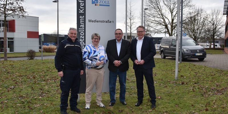 HZA-KR: Gemeinsam gegen organisierte Schwarzarbeit: Landtagsabgeordnete besuchen Hauptzollamt Krefeld - Foto: presseportal.de