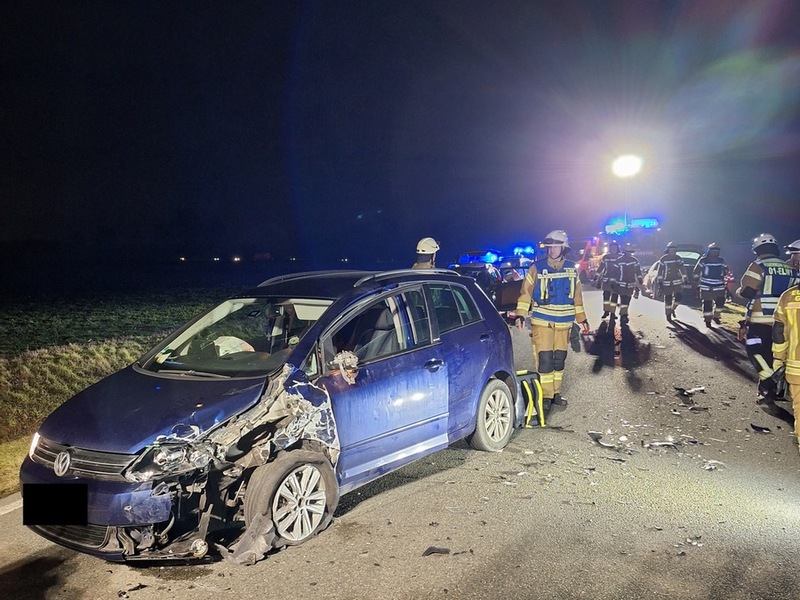 FW-Greven: Bei einem Verkehrsunfall zwischen zwei PKW wurde eine Person schwer verletzt. - Foto: presseportal.de