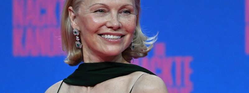 Pamela Anderson spielt im Film «Rosebush Pruning» mit, der im Wettbewerb läuft. (Archivbild) - Foto: Jens Kalaene/dpa