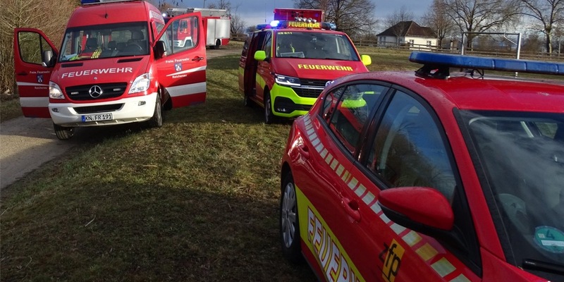 FW Reichenau: Person aus dem Ententeich gerettet, Reichenau-Lindenbühl, 03.02.2026 - Foto: presseportal.de