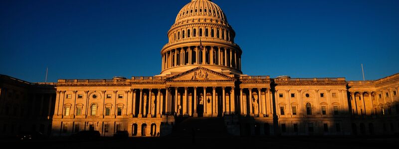 Das Ende des Shutdowns steht bevor. (Archivfoto) - Foto: Julia Demaree Nikhinson/AP/dpa