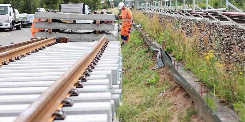 Bauarbeiten an der Bahnstrecke Halle (Saale) - Leipzig bei Kanena (Archiv) - Foto: via dts Nachrichtenagentur